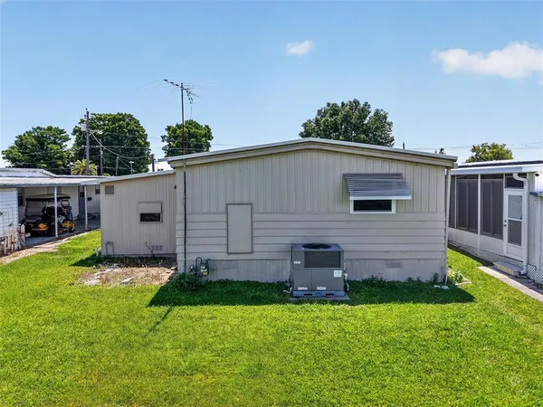$220,000 | 488 Marina Lane, Tavares, FL 32778