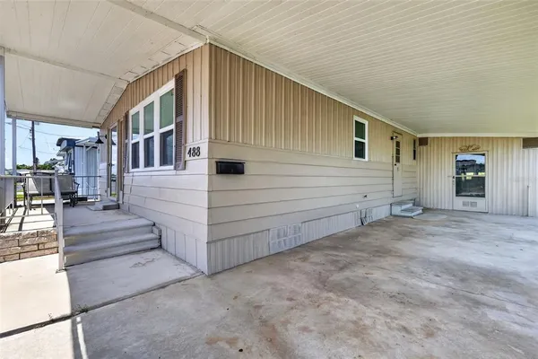 $220,000 | 488 Marina Lane, Tavares, FL 32778