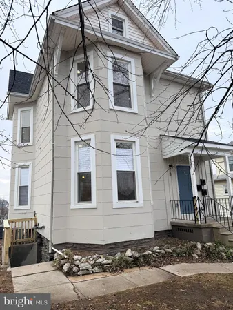 $1,750 | 3 East Overlea Avenue, Unit 2, Baltimore, MD 21206