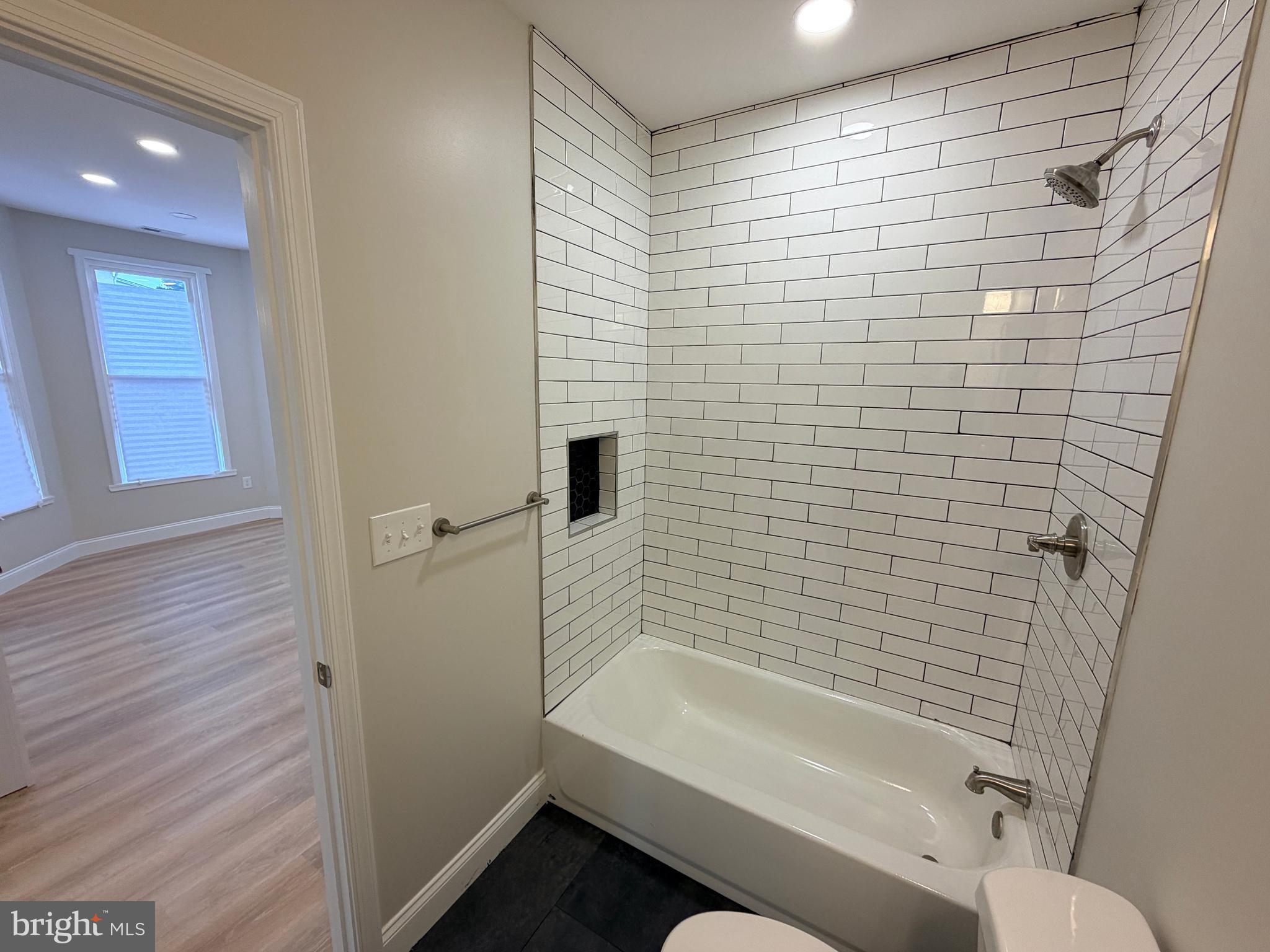 3 East Overlea Avenue, Unit 2 Baltimore, MD 21206 - Photo 13 of 24 Hall bathroom