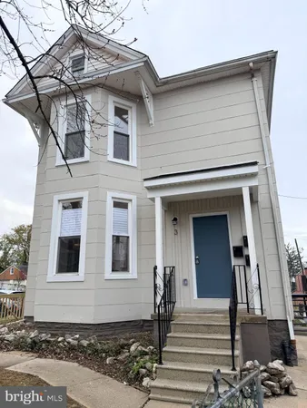$1,750 | 3 East Overlea Avenue, Unit 2, Baltimore, MD 21206