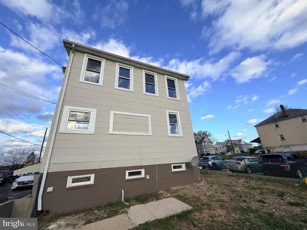 $1,750 | 3 East Overlea Avenue, Unit 2, Baltimore, MD 21206