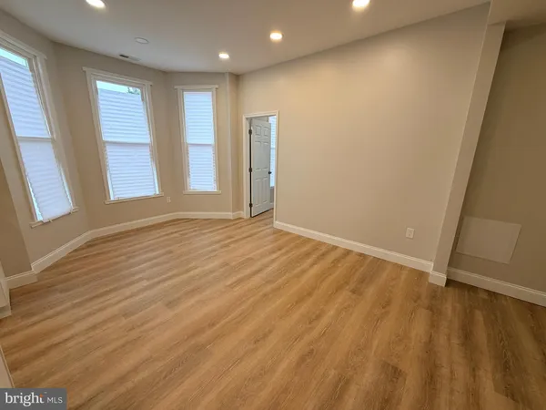 $1,750 | 3 East Overlea Avenue, Unit 2, Baltimore, MD 21206