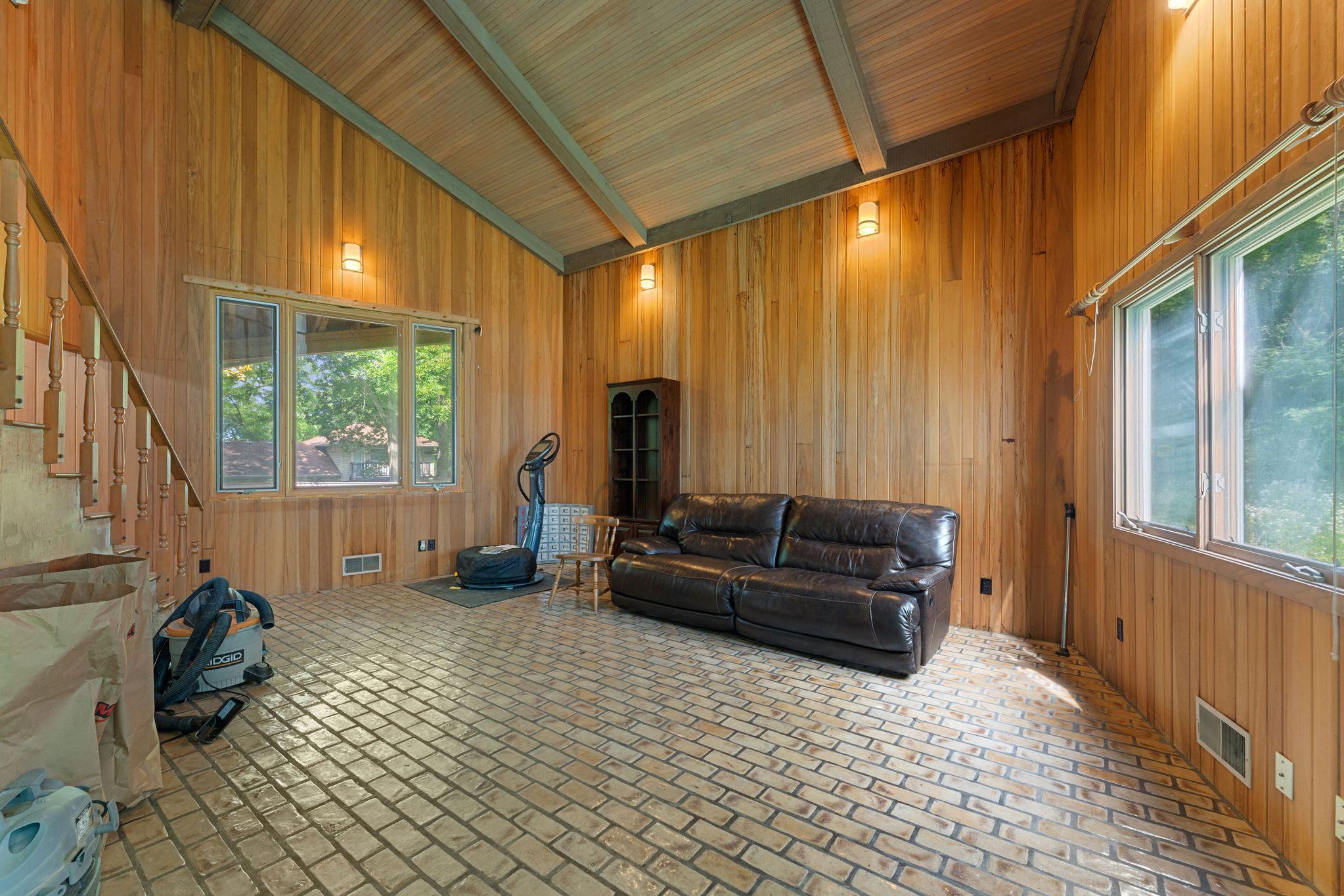 1172 Point Douglas Road South St. Paul, MN 55119 - Photo 10 of 30 Gallery Image 10