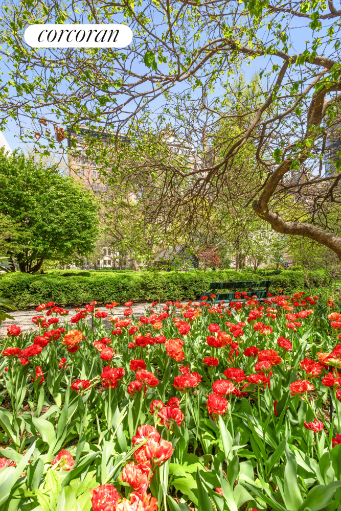 22 Gramercy Park South, Unit PH Manhattan, NY 10003 - Photo 20 of 25 a picture of flowers