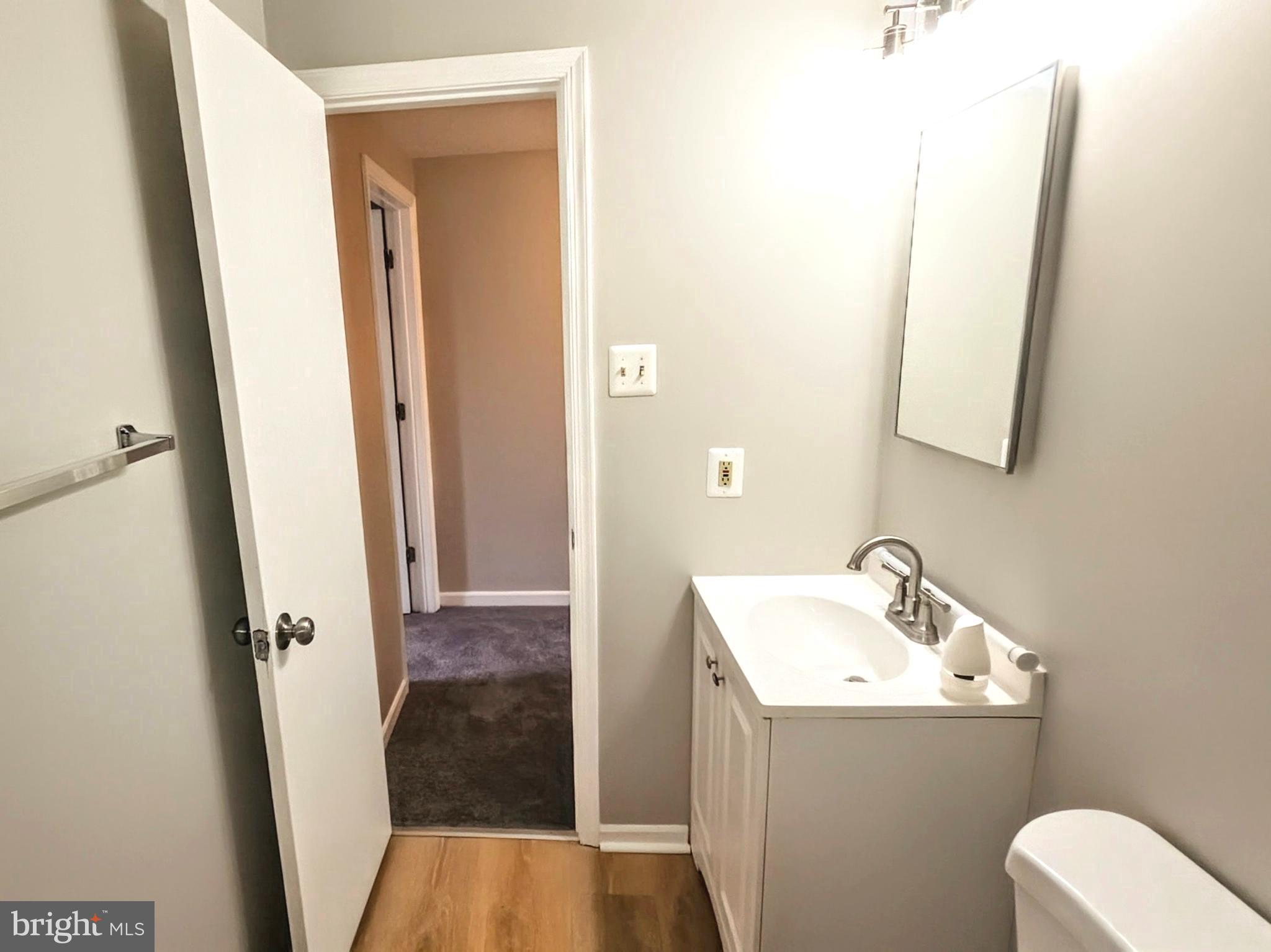 1226 East Chase Street Baltimore, MD 21202 - Photo 23 of 41 Upper level Bath