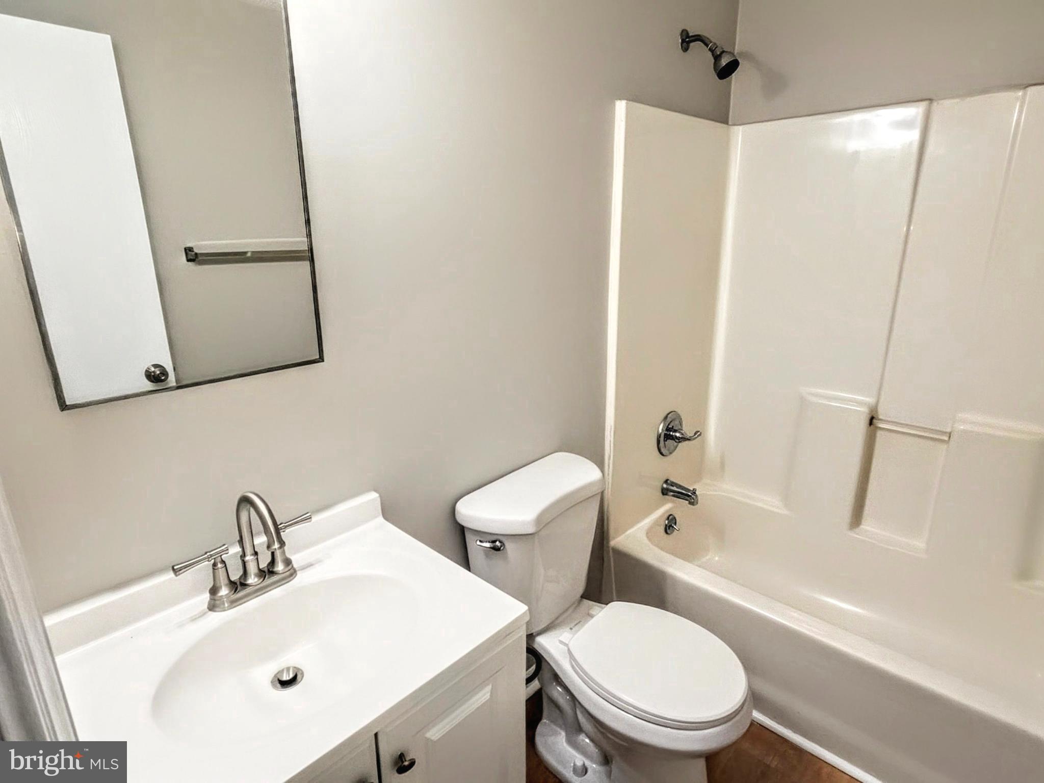1226 East Chase Street Baltimore, MD 21202 - Photo 24 of 41 Upper level bathroom