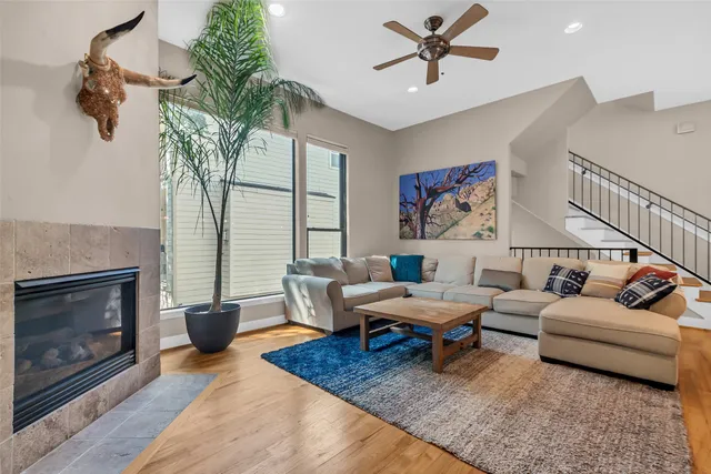 $499,000 | 2413 Ralph Street, Unit 2, Houston, TX 77006