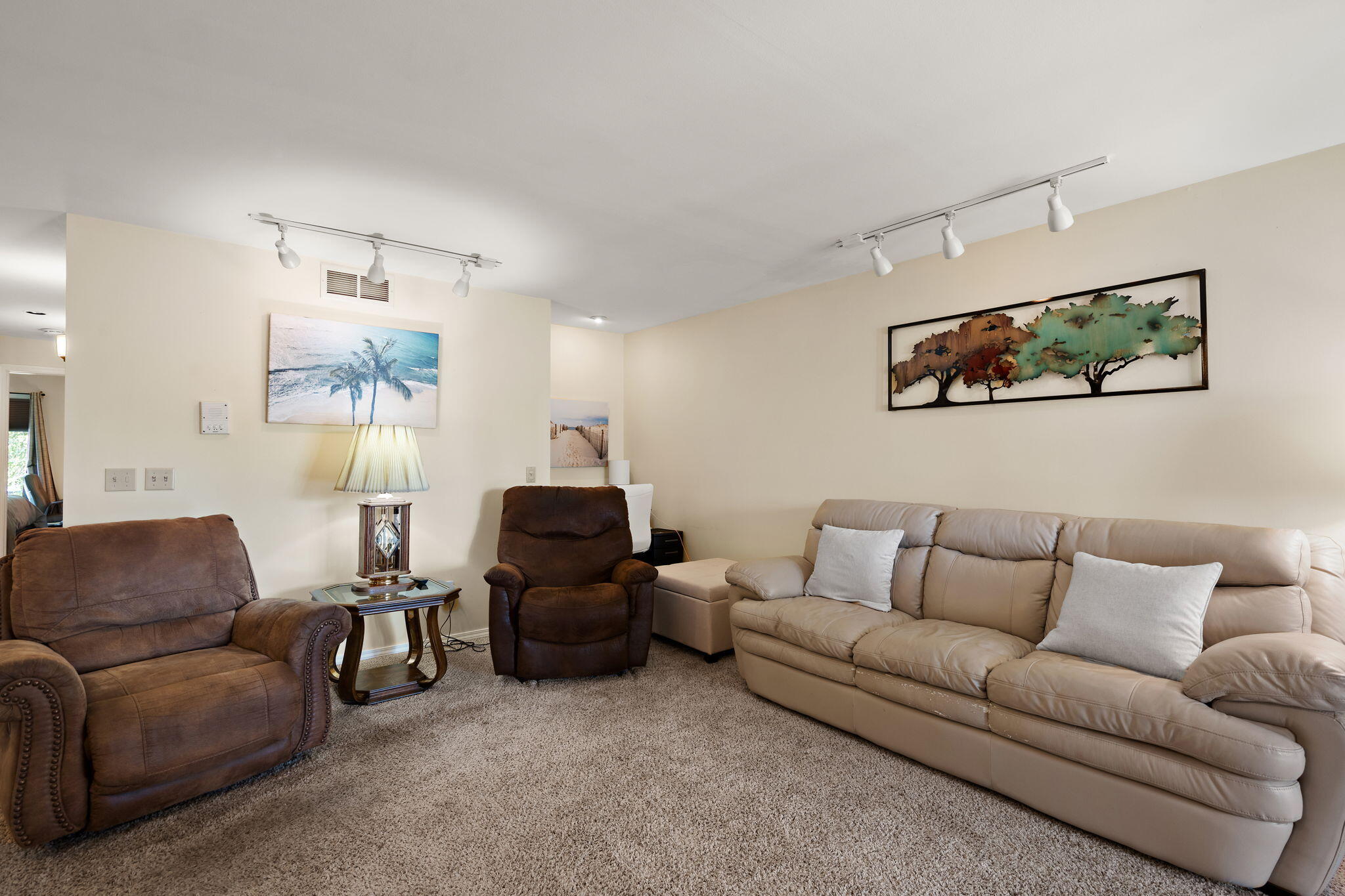 5015 Spinnaker Lane, Unit C Crown Point, IN 46307 - Photo 6 of 24 a living room with furniture and a couch