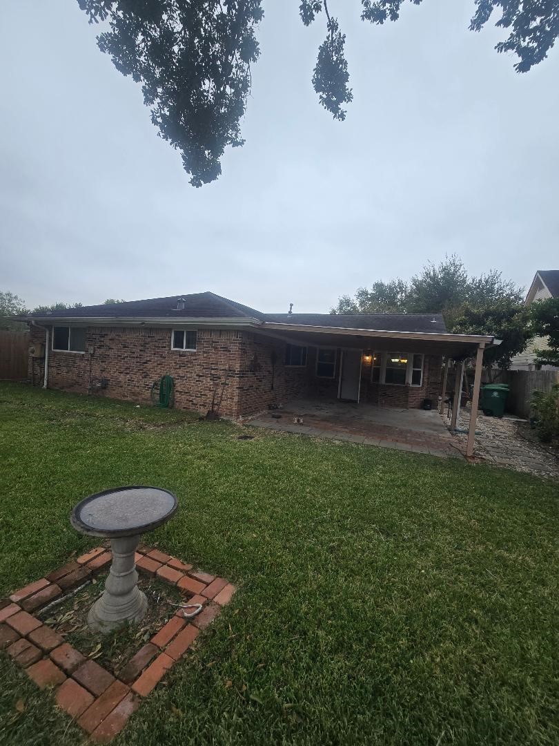 7326 Aqua Lane Houston, TX 77072 - Photo 2 of 7