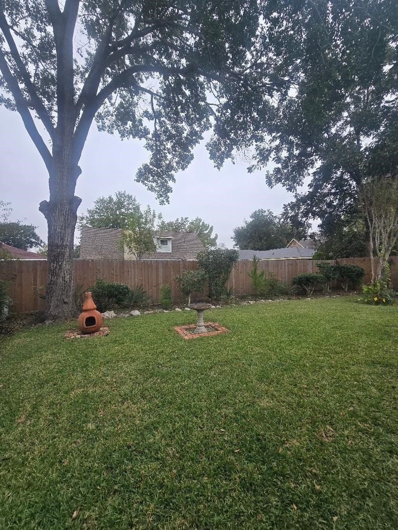 7326 Aqua Lane Houston, TX 77072 - Photo 3 of 7