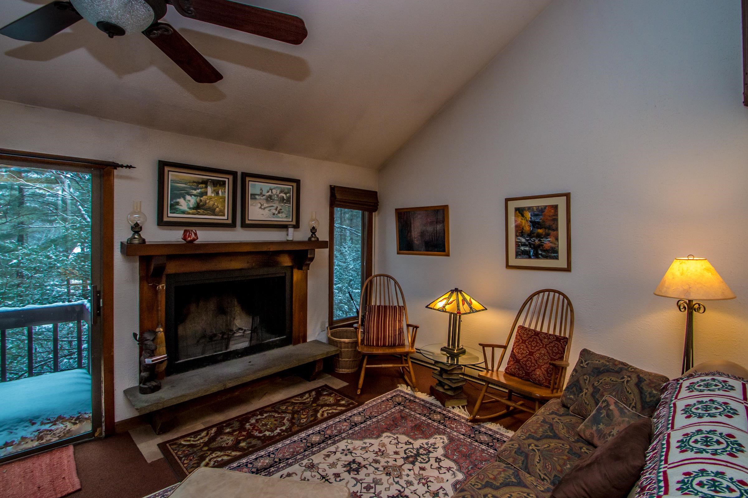106 Stonehurst Manor Road, Unit 7B Conway, NH 03860 - Photo 3 of 40