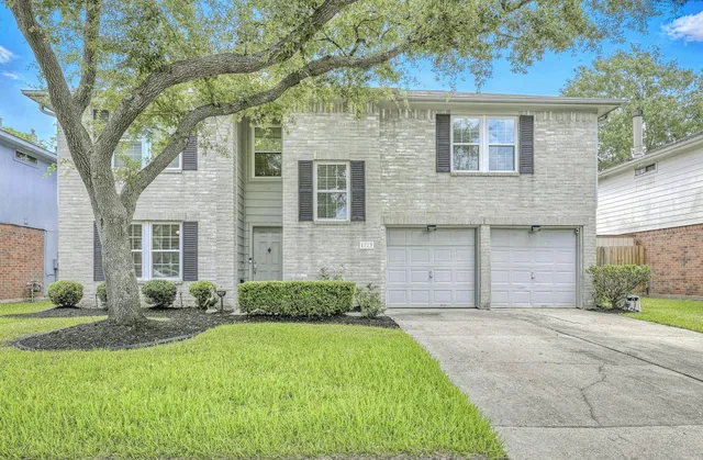 $274,000 | 1723 Oak Valley Drive, Kemah, TX 77565