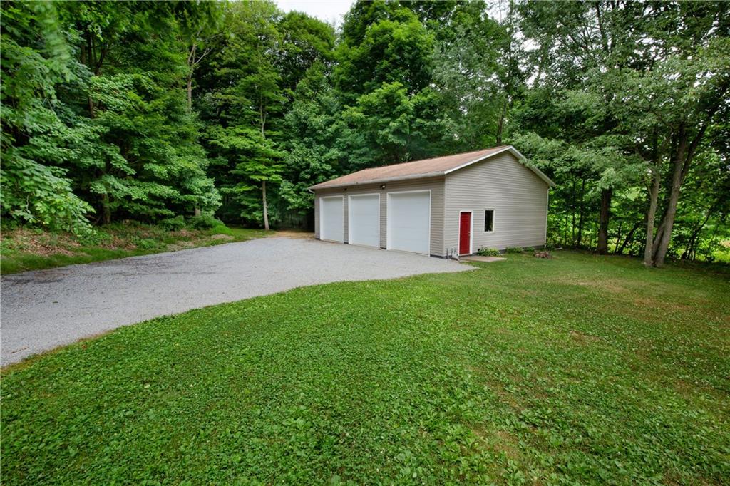 133 Georgetown Road Beaver Falls, PA 15010 - Photo 4 of 23