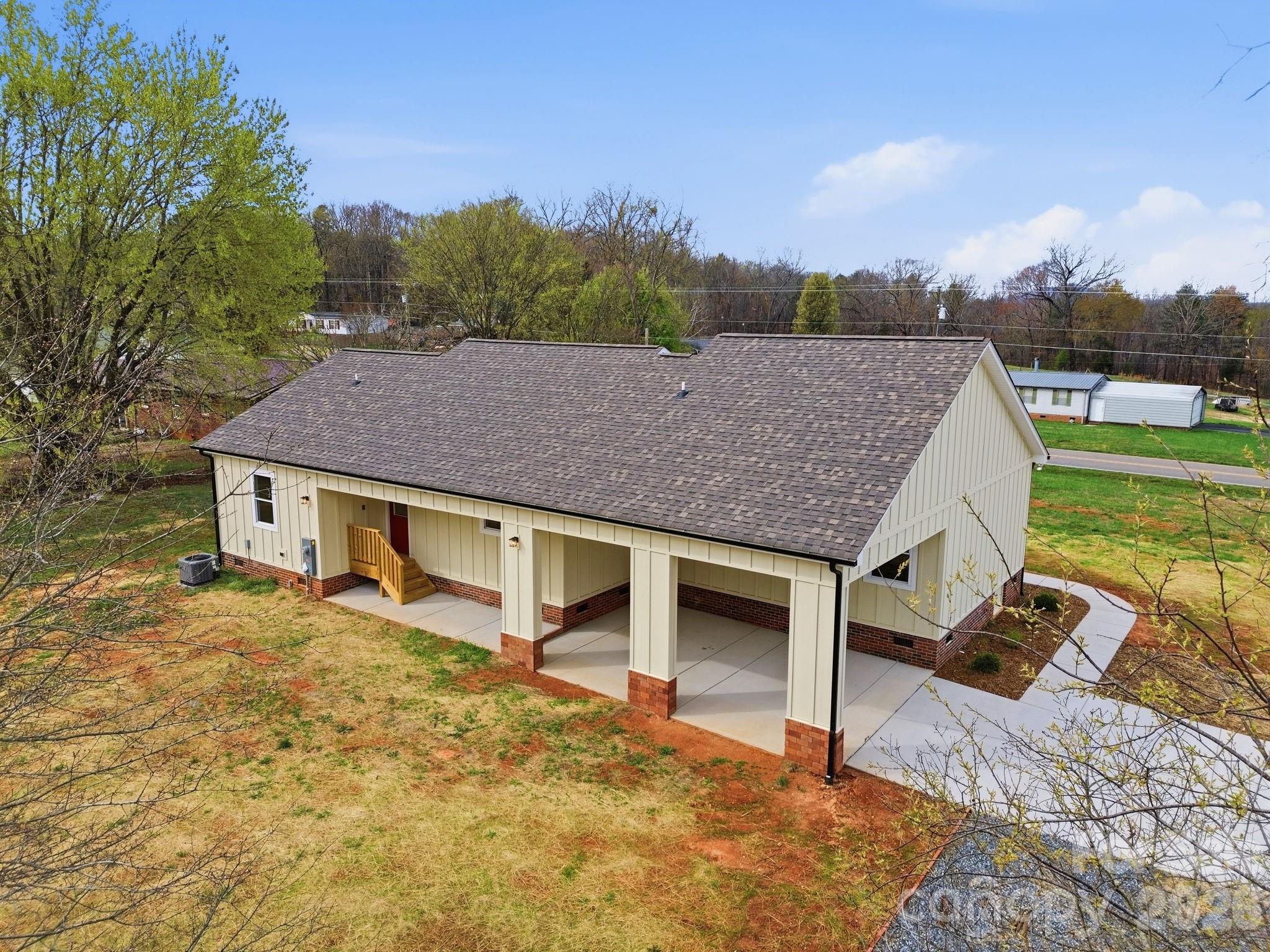 3529 Winters Street Newton, NC 28658 - Photo 23 of 36