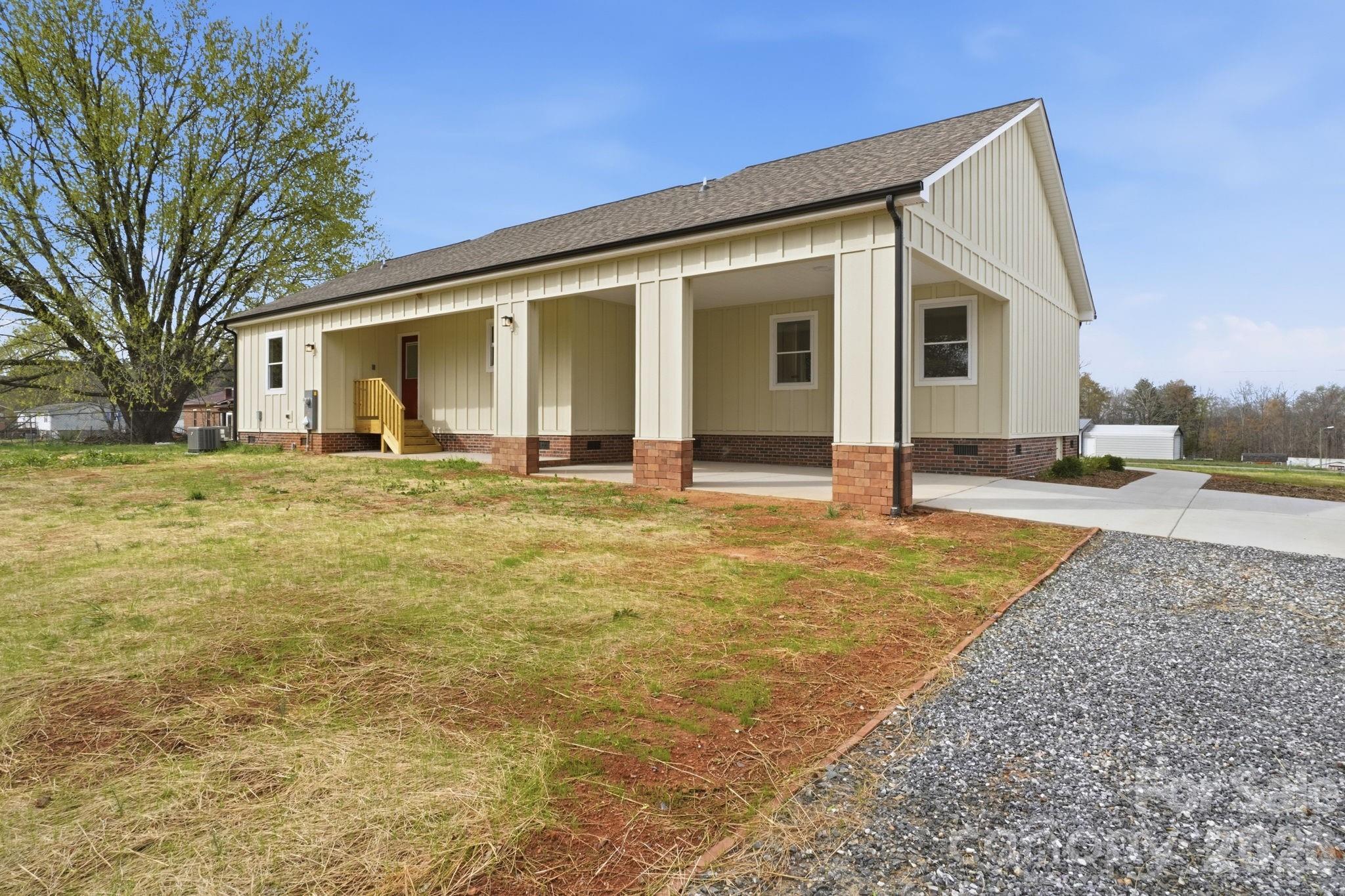 3529 Winters Street Newton, NC 28658 - Photo 26 of 36