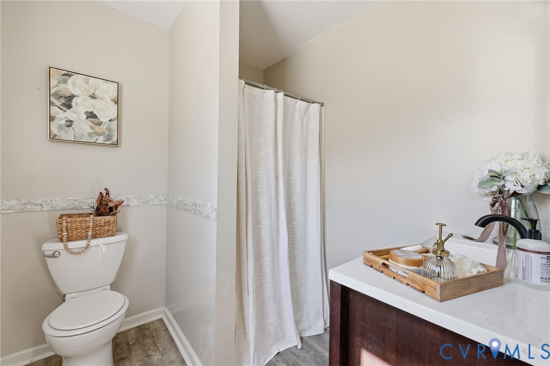 4946 Midway Road Church Road, VA 23833 - Photo 16 of 20 Primary bathroom