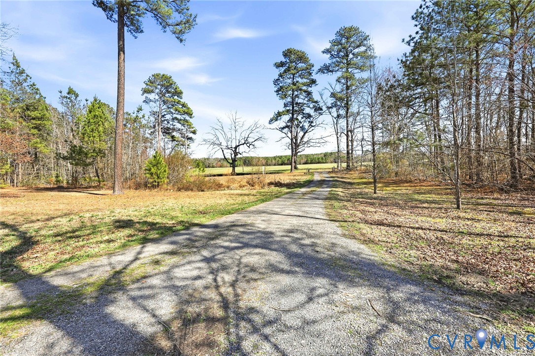 4946 Midway Road Church Road, VA 23833 - Photo 18 of 20 Driveway