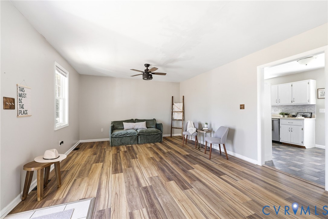 4946 Midway Road Church Road, VA 23833 - Photo 5 of 20