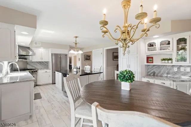 $1,684,000 | 11 Beavers Road, Califon, NJ 07830