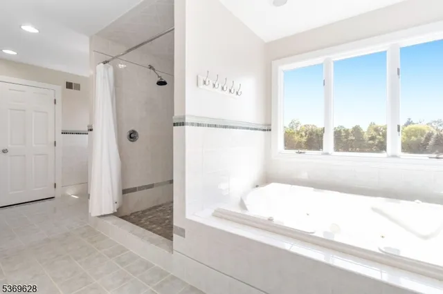 $1,684,000 | 11 Beavers Road, Califon, NJ 07830