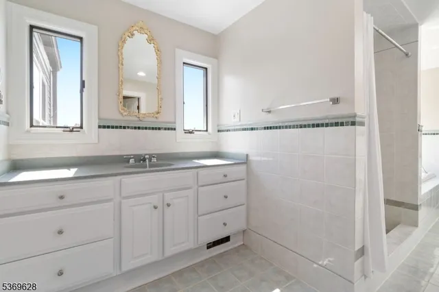 $1,684,000 | 11 Beavers Road, Califon, NJ 07830