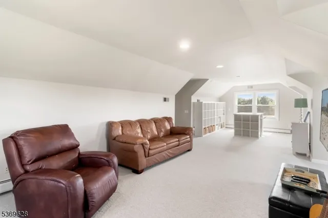 $1,684,000 | 11 Beavers Road, Califon, NJ 07830