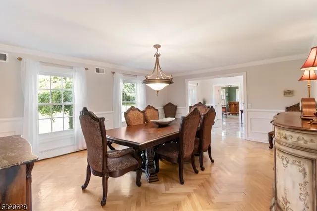 $1,684,000 | 11 Beavers Road, Califon, NJ 07830