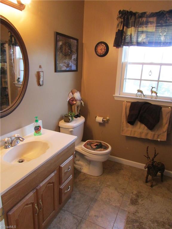 1576 Easley Road Walnut Cove, NC 27052 - Photo 14 of 30 Gallery Image 14
