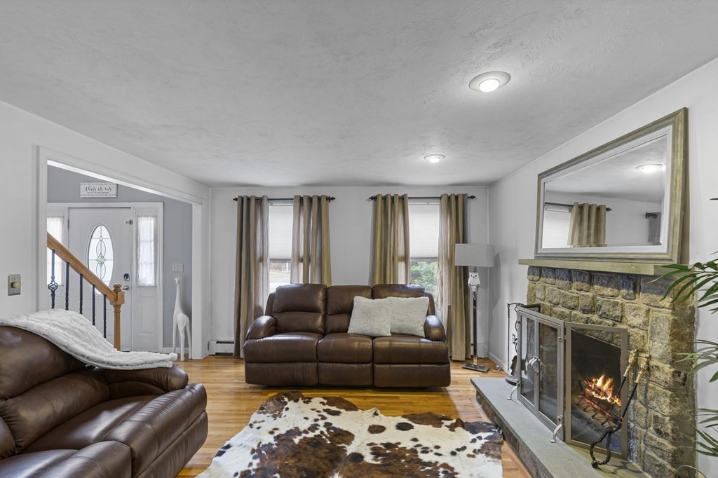 180 Tilting Rock Road Wrentham, MA 02093 - Photo 12 of 42 Gallery Image 12