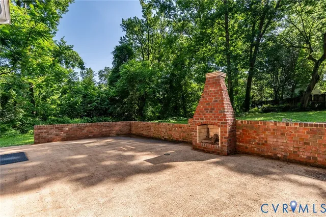 $409,000 | 13101 Harrowgate Road, Chester, VA 23831