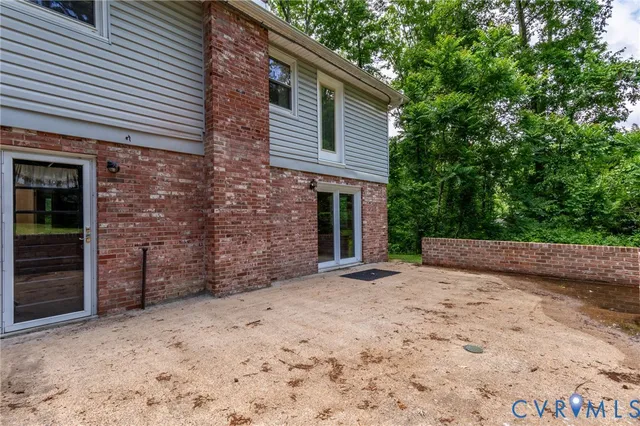 $409,000 | 13101 Harrowgate Road, Chester, VA 23831