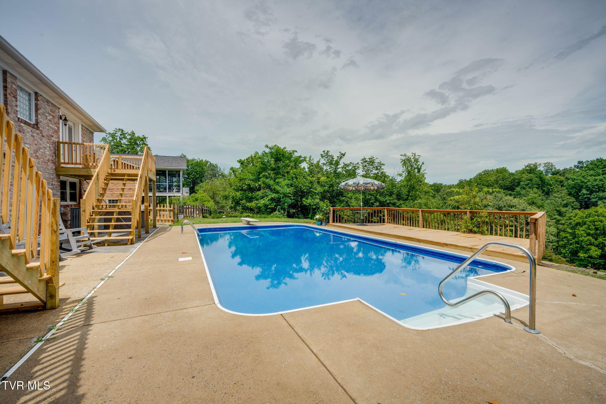 2125 Bonaire Road Kingsport, TN 37660 - Photo 38 of 49 035