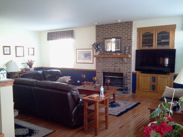 220 Ellis Road Lake In The Hills, IL 60156 - Photo 5 of 24