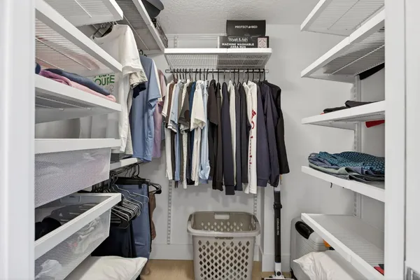 a view of livingroom with washer and dryer