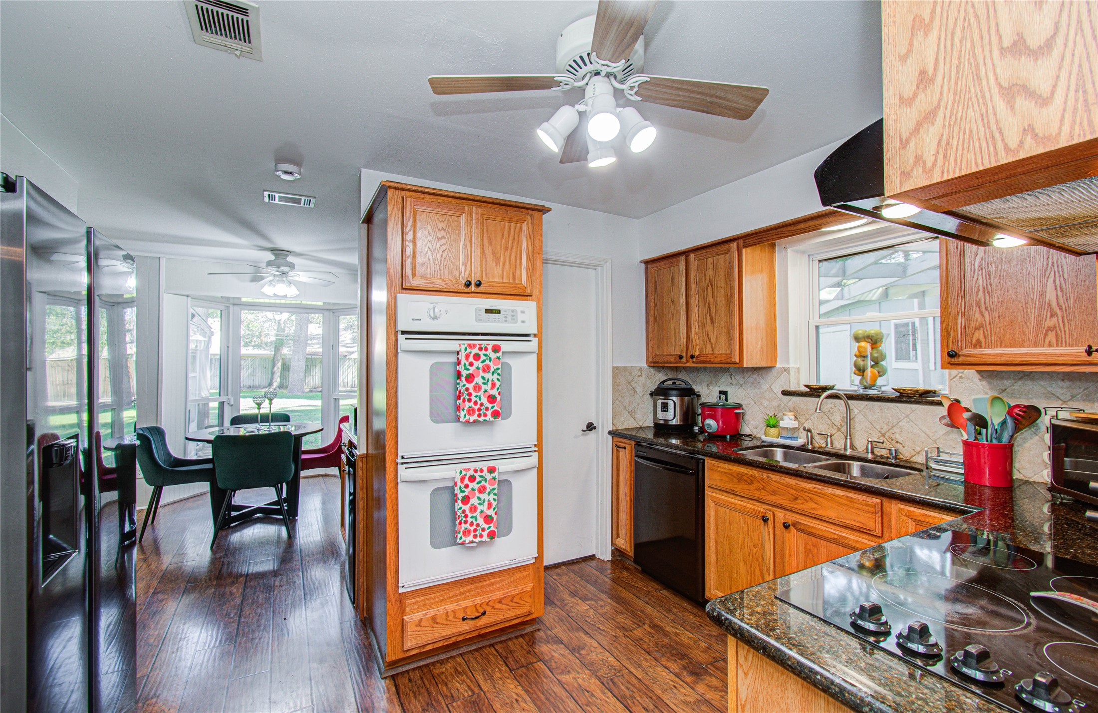 9502 Ballin David Drive Spring, TX 77379 - Photo 14 of 44