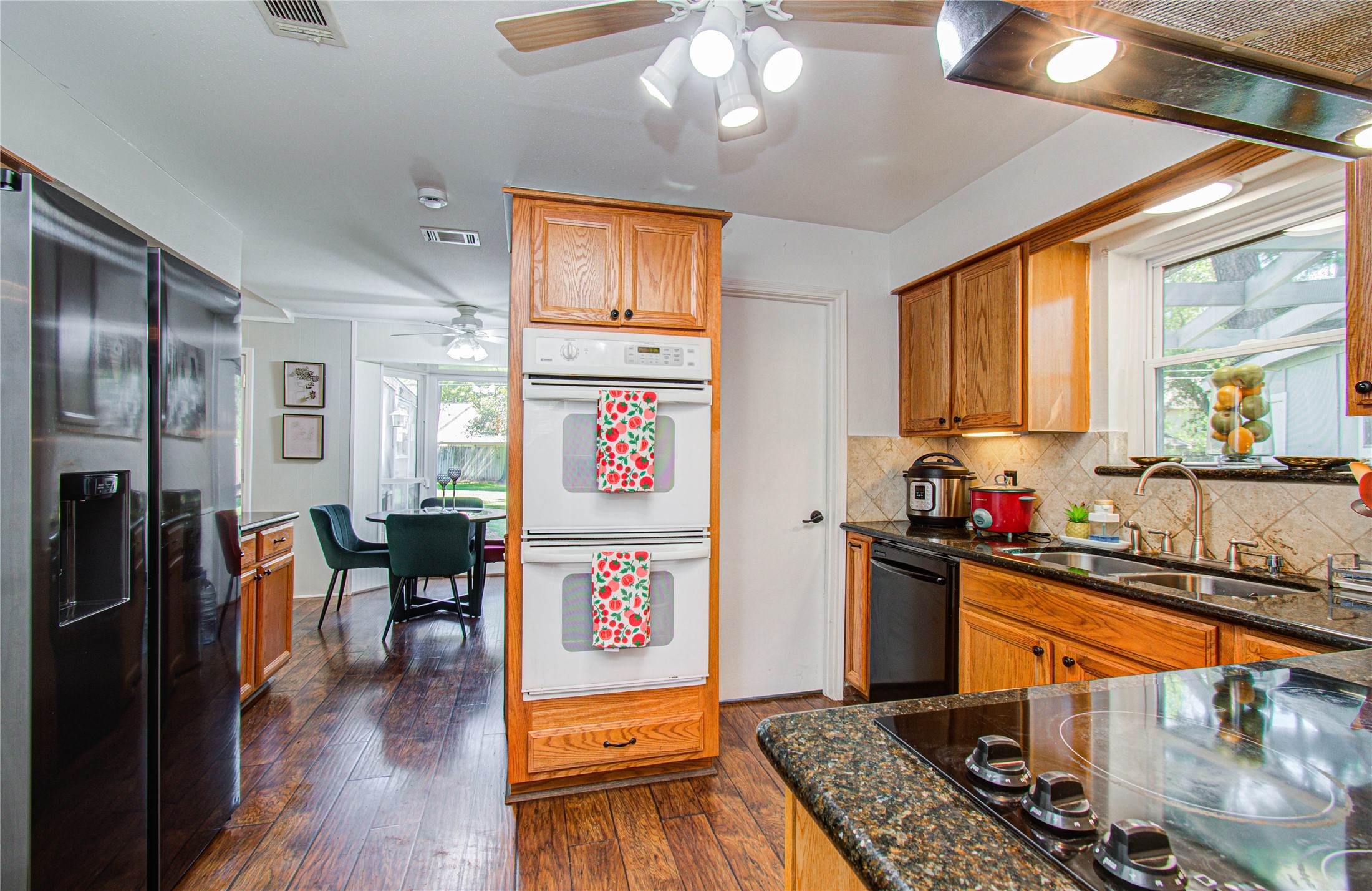 9502 Ballin David Drive Spring, TX 77379 - Photo 18 of 44