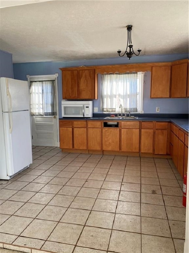 5 West Coxton Road Bedford, IN 47421 - Photo 8 of 22