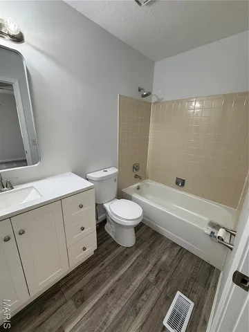 $257,500 | 12910 Autumn View Drive, St. Louis, MO 63146