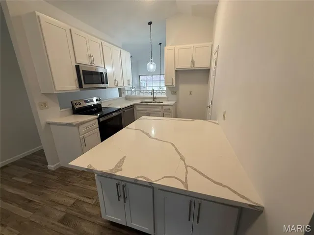 $257,500 | 12910 Autumn View Drive, St. Louis, MO 63146