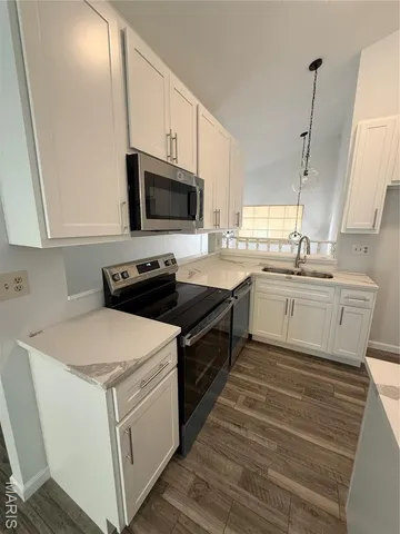 $257,500 | 12910 Autumn View Drive, St. Louis, MO 63146