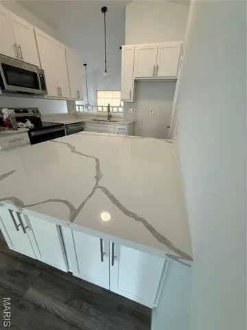 $257,500 | 12910 Autumn View Drive, St. Louis, MO 63146