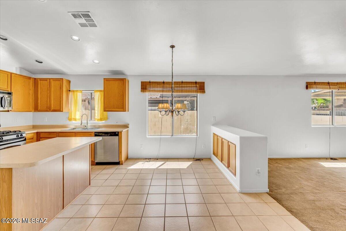 1311 West Calle Rancho Rio Tucson, AZ 85714 - Photo 14 of 36