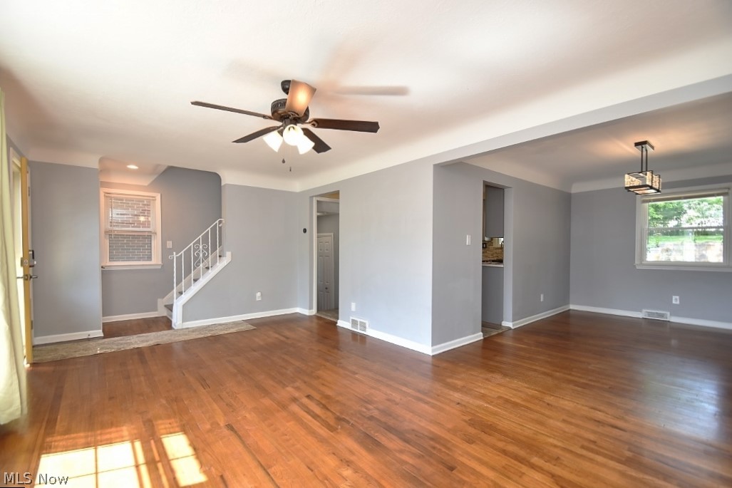 2496 Ashurst Road University Heights, OH 44118 - Photo 5 of 35