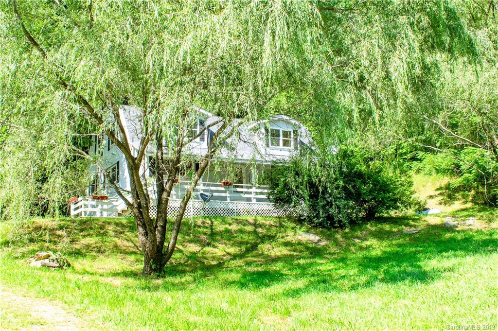 39 Clover Field Road Bryson City, NC 28713 - Photo 1 of 17 Gallery Image 1