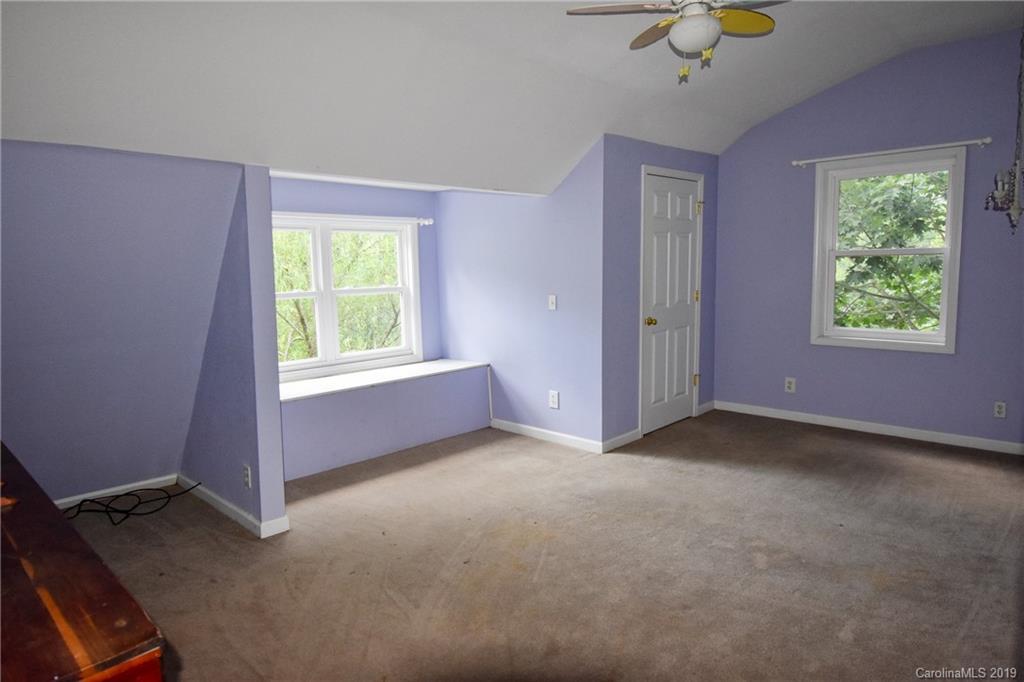 39 Clover Field Road Bryson City, NC 28713 - Photo 12 of 17 Gallery Image 12