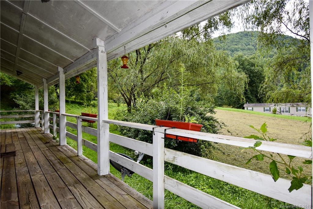 39 Clover Field Road Bryson City, NC 28713 - Photo 15 of 17 Gallery Image 15