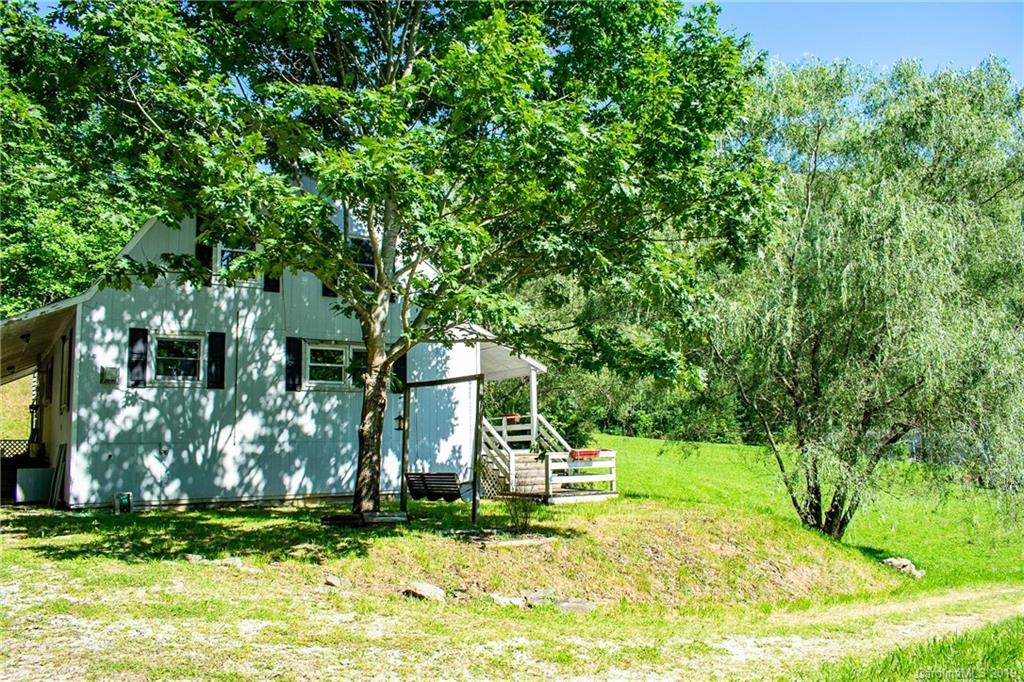 39 Clover Field Road Bryson City, NC 28713 - Photo 3 of 17 Gallery Image 3