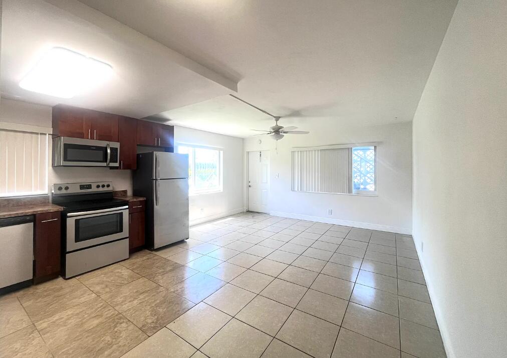 520 Northeast 44th Street Boca Raton, FL 33431 - Photo 2 of 4 520 (3)