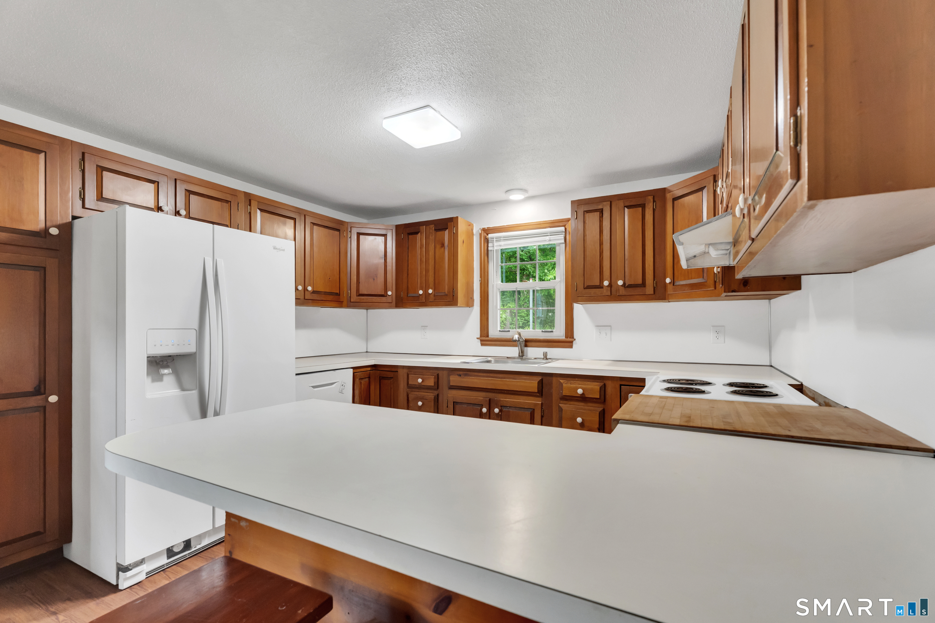 19 Lakeview Street Meriden, CT 06451 - Photo 10 of 29